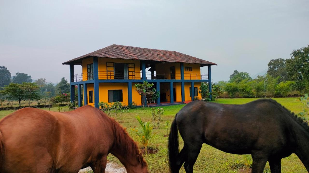 Villa King'S Landing à Karjat Extérieur photo
