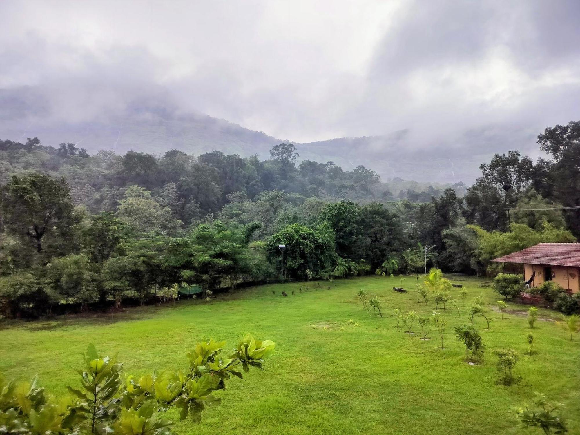 Villa King'S Landing à Karjat Extérieur photo